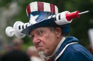 Por qué se dice que Estados Unidos entró en la "fase del Covid rojo"