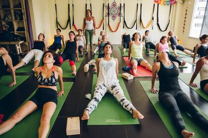 En Maas Yoga ofrecen distintos estilos de esta disciplina milenaria para adaptarse a distintos cuerpos y necesidades
