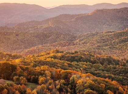 En Madison podrás disfrutar del paisaje del otoño a través de varios senretos (SenderoApalache/MadisonCounty)