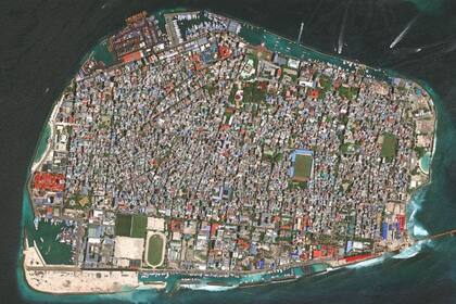 En Malé, la capital de Maldivas, 130.000 personas viven en casi 2,5 kilómetros cuadrados