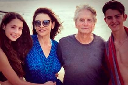 En Mallorca, Michael Douglas, Catherine Zeta Jones y sus hijos