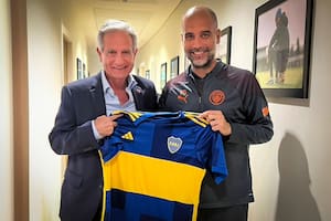 La utopía de muchos hinchas tomó forma de foto: Guardiola con la camiseta de Boca