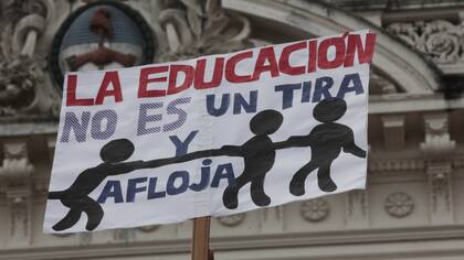 En marzo de 2014, la relación entre los sindicatos docentes y La Plata llegó a su punto más tirante