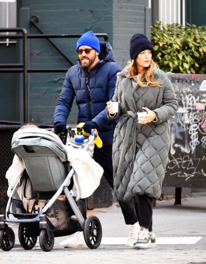 En marzo del 2022, Blake Lively y Ryan Reynolds paseaban por las calles de Nueva york con una de sus hijas en el cochecito