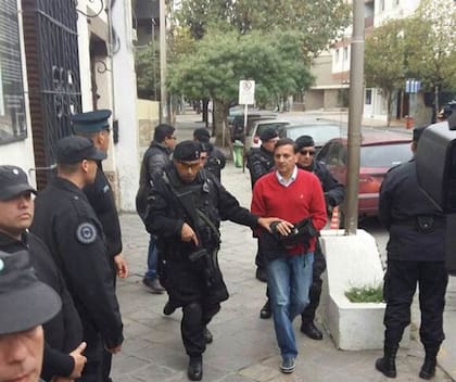 En mayo de 2016, el juez federal de San Ramón de la Nueva Orán, Raúl Reynoso, que durante 11 años tuvo bajo su jurisdicción la frontera caliente del contrabando de cocaína, fue detenido acusado de ser jefe de una asociación ilícita que, por medio de resoluciones judiciales y a cambio de dinero y bie