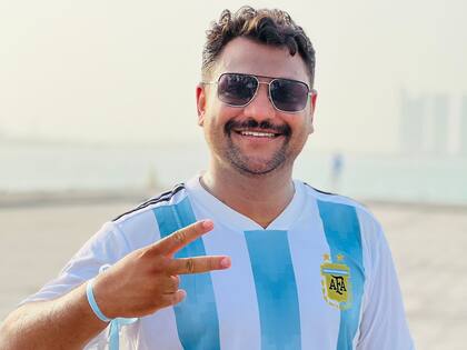 En mayo de este año se formó en Doha una curiosa selección de hinchas bajo el nombre Argentina Fans Qatar (AFQ); la cabeza visible de este grupo es Suhail Dohakkaran, un ingeniero mecánico que desde hace diez años trabaja en una empresa multinacional en Doha
