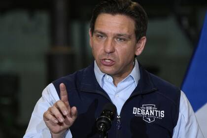 En mayo, el gobernador de Florida, Ron DeSantis, promulgó la ley de inmigración, que entró en vigencia el pasado 1° de julio