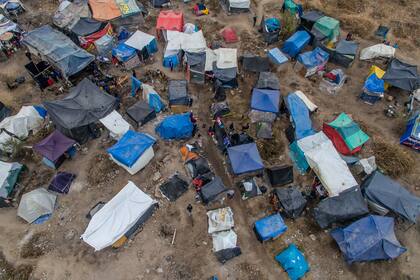 En medio de la pandemia cientos de familias tomaron un predio en Salta en reclamo de viviendas
