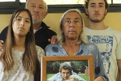 En medio de las excarcelaciones por el coronavirus, la familia de Juan Pedro Tuculet, asesinado en 2013, pide que los presos cumplan su condena