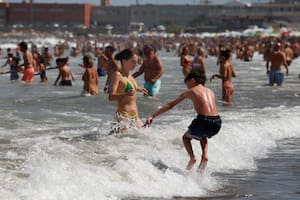 Una ola gigante causó un muerto y 35 heridos en Santa Clara del Mar