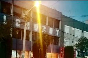 Incendiaron el edificio del diario El Chubut cuando había periodistas en su interior