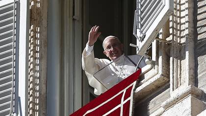 En medio del escándalo, Francisco condenó la filtración de documentos