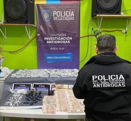 En menos de dos años, una mujer fue detenida tres veces en procedimientos antidrogas realizados en la villa Zavaleta