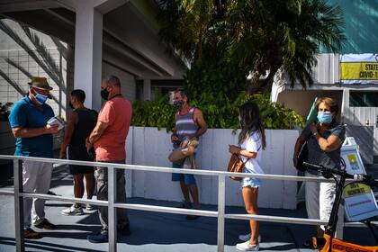 En Miami Beach muchos turistas se aplicaron la dosis de J&J
