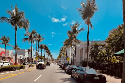 En Miami los compradores parecen estar ignorando los efectos económicos de la guerra