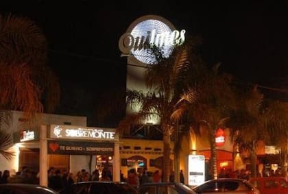 En momentos de gloria, Sobremonte era parte de la "Avenida del Ruido" en la calle Constitución de Mar del Plata