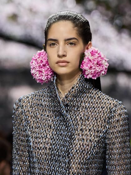 En na temporada llena de debuts. Así se lució la modelo argentina Dalene Weber sobre la pasarela de Dior Haute Couture