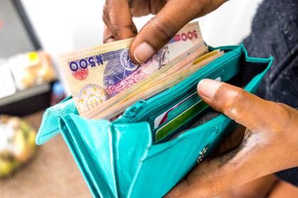 En Nigeria, 90 millones de personas viven con menos de un dólar diario
