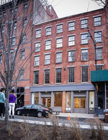 En noviembre último, la galería Barro inauguró su sede en 25 Peck Slip, Nueva York