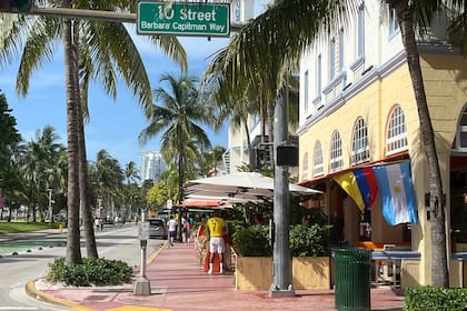 En Ocean Drive se empieza a vivir el clima mundialista