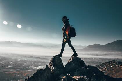 En octubre de 1965 un grupo de escaladores indios y estadounidenses cargó hasta el Himalaya siete cápsulas de plutonio junto con equipos de vigilancia que pesaban unos 57 kilogramos