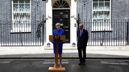 En palabras de varios diputados conservadores, la primera ministra Theresa May hizo una campaña "catastrófica"