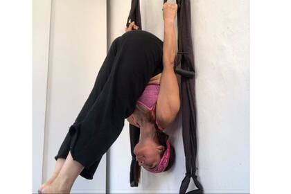 En pandemia y por consejo de Beto Casella dio clases de yoga en las redes