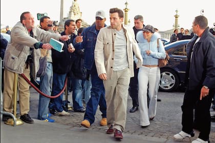 En París, durante una escapada romántica en la que se alojaron en el hotel Crillon.