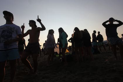 Baile cuando cae el sol en el parador Boutique