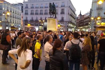 En Plaza del Sol se reúnen los venezolanos en contra de Maduro