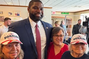 Noticias de Florida hoy: Byron Donalds promete inversiones en Tampa y Miami-Dade abre un nuevo refugio