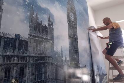 En plena colación del vinilo en la casa de un cliente