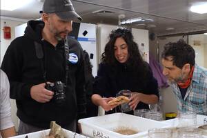 En plena expedición, Jessica Risaro y sus compañeros