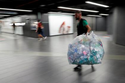 En promedio, los usuarios reciclan 20.000 botellas por día