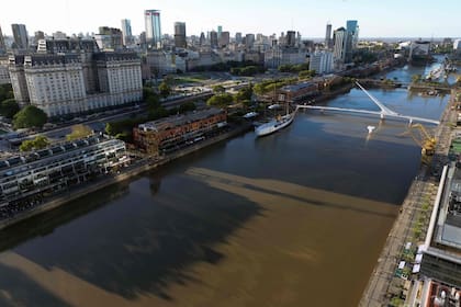 En Puerto Madero, donde el m2 nuevo supera los US$7000, las expensas pueden estar arriba de el $1.800.000 mensuales