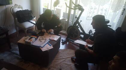 En Puerto Madero se allanaron dos domicilios del falso farmacéutico