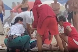 Un argentino fue reanimado en la playa tras sufrir una picadura de insecto