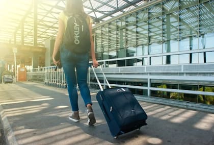 En qué consiste la caminata de la maleta