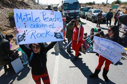 En Quinteros, a 170 km de Santiago hubo manifestaciones por los problemas ambientales