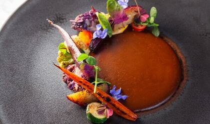 En Quintonil los platos varían según los ingredientes de estación