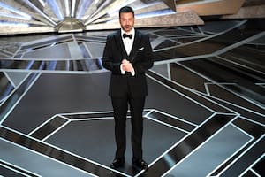 En rol de maestro de ceremonias, Jimmy Kimmel habla en los Oscar en Los Angeles el 4 de marzo de 2018. Kimmel volvería como anfitrión para los Oscar el 12 de marzo de 2023. (Foto Chris Pizzello/Invision/AP, archivo)