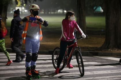 En rollers y en bici, también