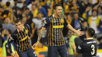 En Rosario Central compartió el plantel con un joven Giovani Lo Celso; tres años pasó en la institución canalla.