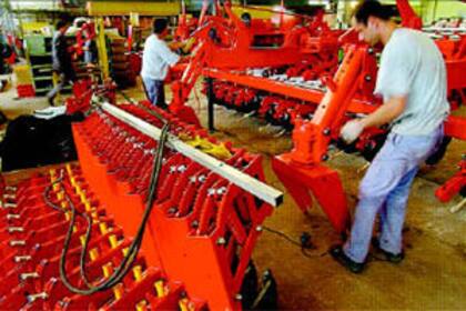 Las causas de las menores ventas son diversas y van desde el factor climático hasta la baja rentabilidad en el sector agrícola