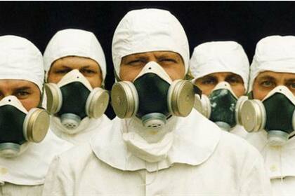 En Rusia se escuchan y leen críticas a favor y en contra de la serie. Y la gente comparte sus experiencias personales en las redes sociales