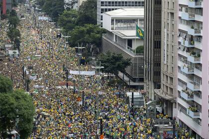 En San Pablo, un millón y medio de manifestantes protestaron contra Dilma Rousseff