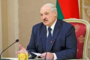 La UE prohíbe sobrevolar Belarús y planea más sanciones al régimen de Lukashenko