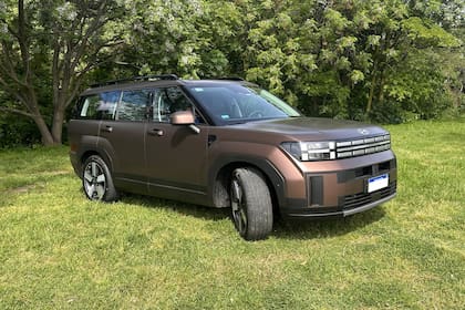 En seguridad destacan sus ocho airbags y múltiples ADAS