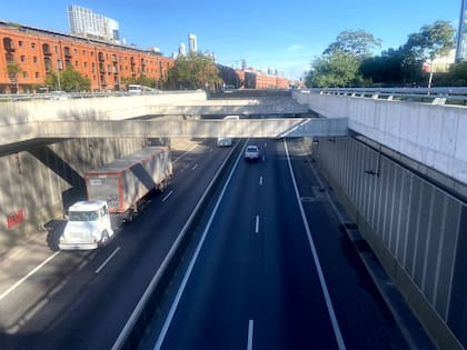 En Semana Santa se podrá utilizar el Paseo del Bajo con un auto particular
