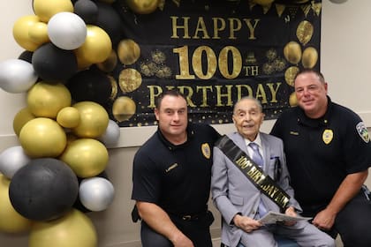 En septiembre de 2024, Perillo cumplió 100 años y anunció que no se postularía para un tercer mandato